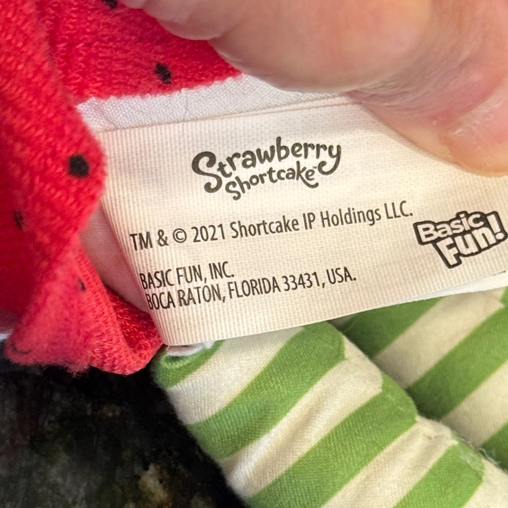 Strawberry Shortcake Soft Doll Plush 2016 16” Stuffed Toy Yarn Hair. Basic Fun - Picture 7 of 8